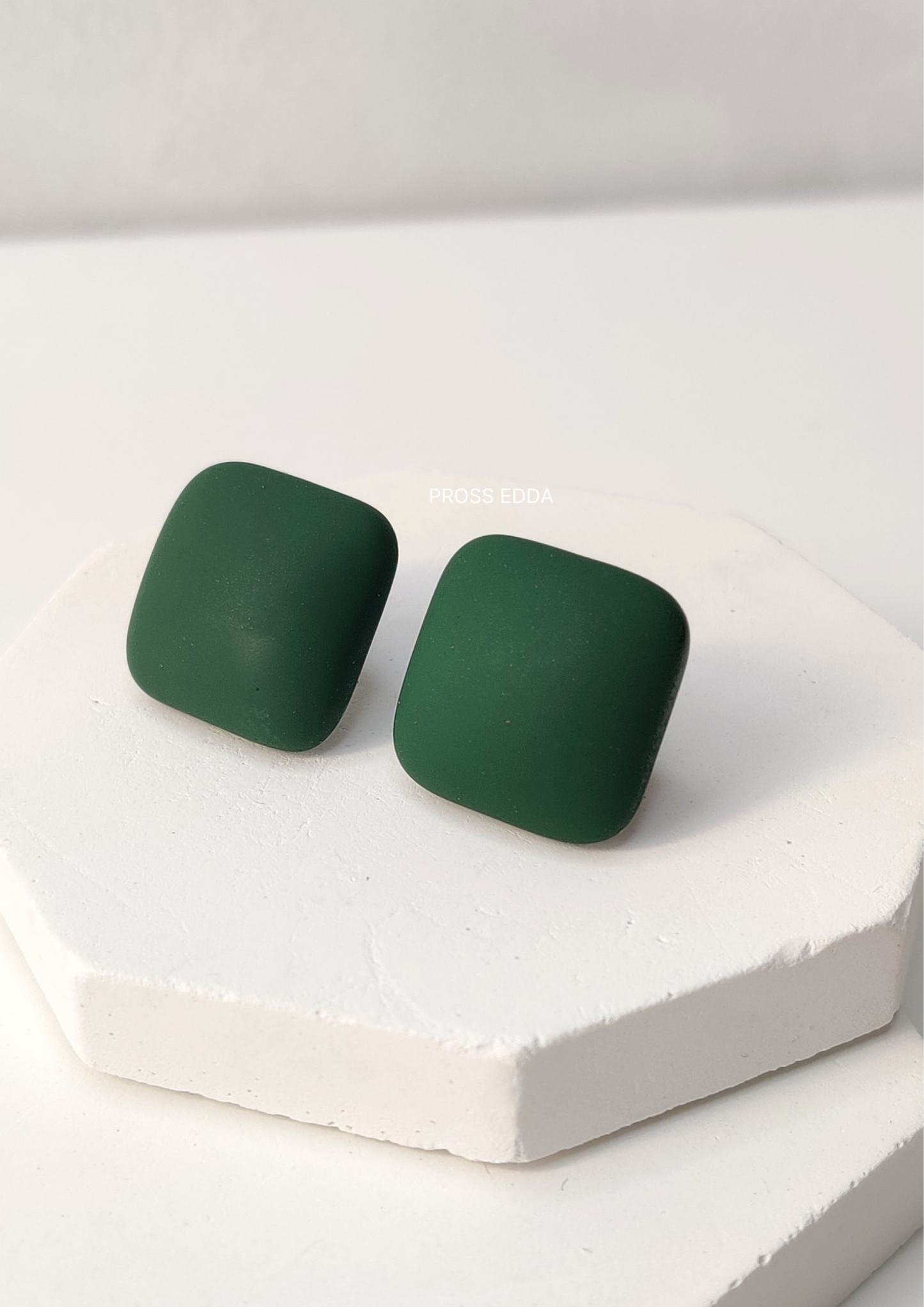 MATTE VELVET BLOCK STUDS