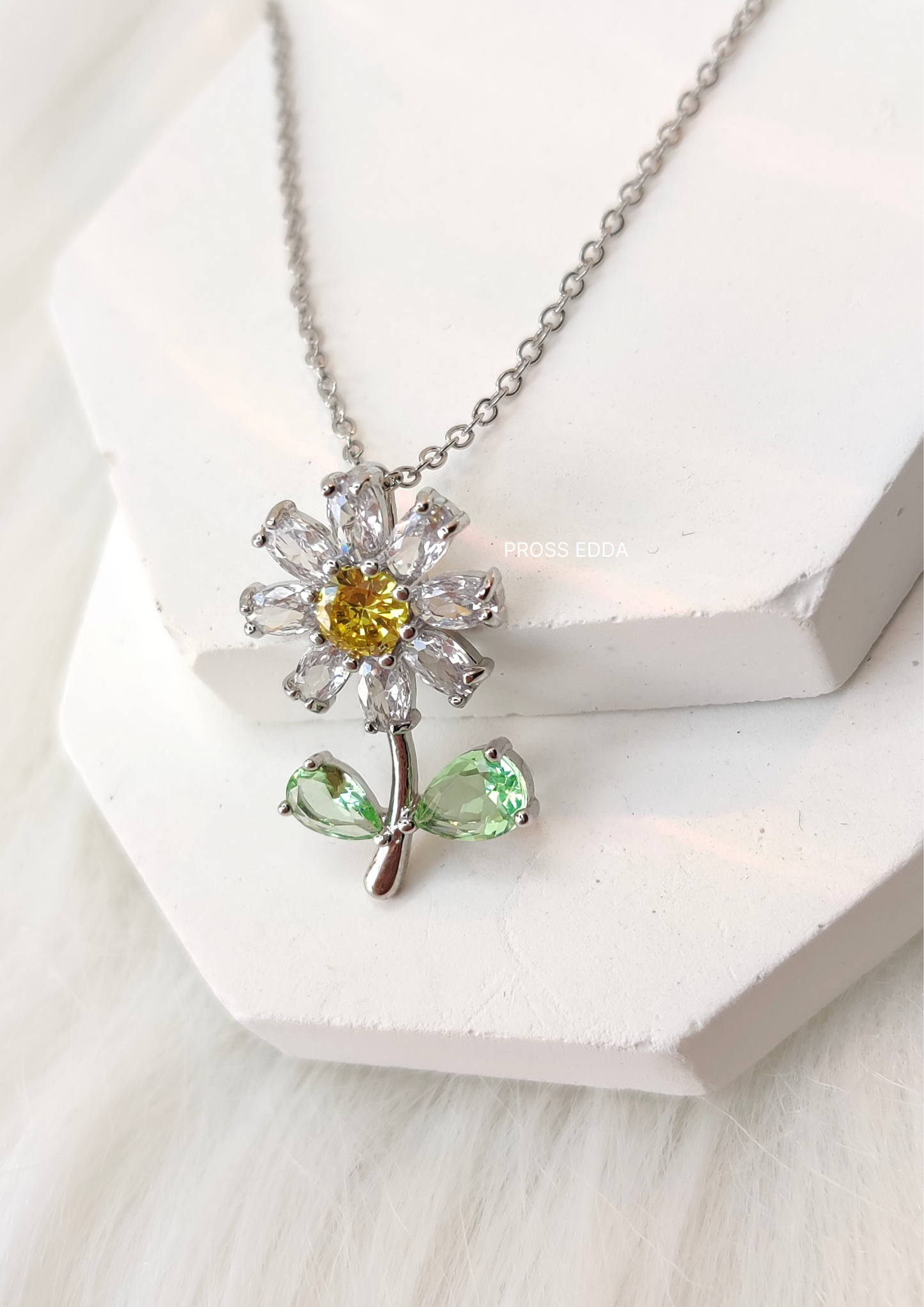 CRYSTAL BLOSSOM SILVER NECKLACE