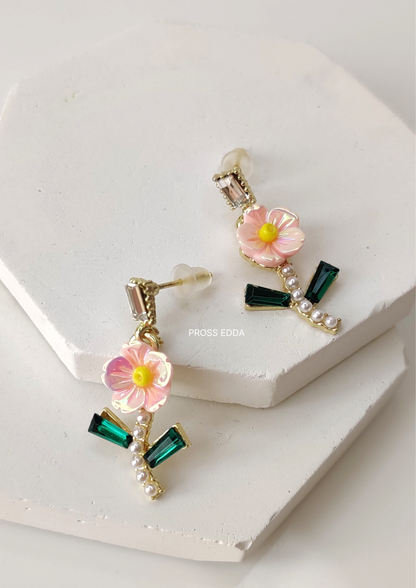 TINY TREASURE FLORAL EARRINGS