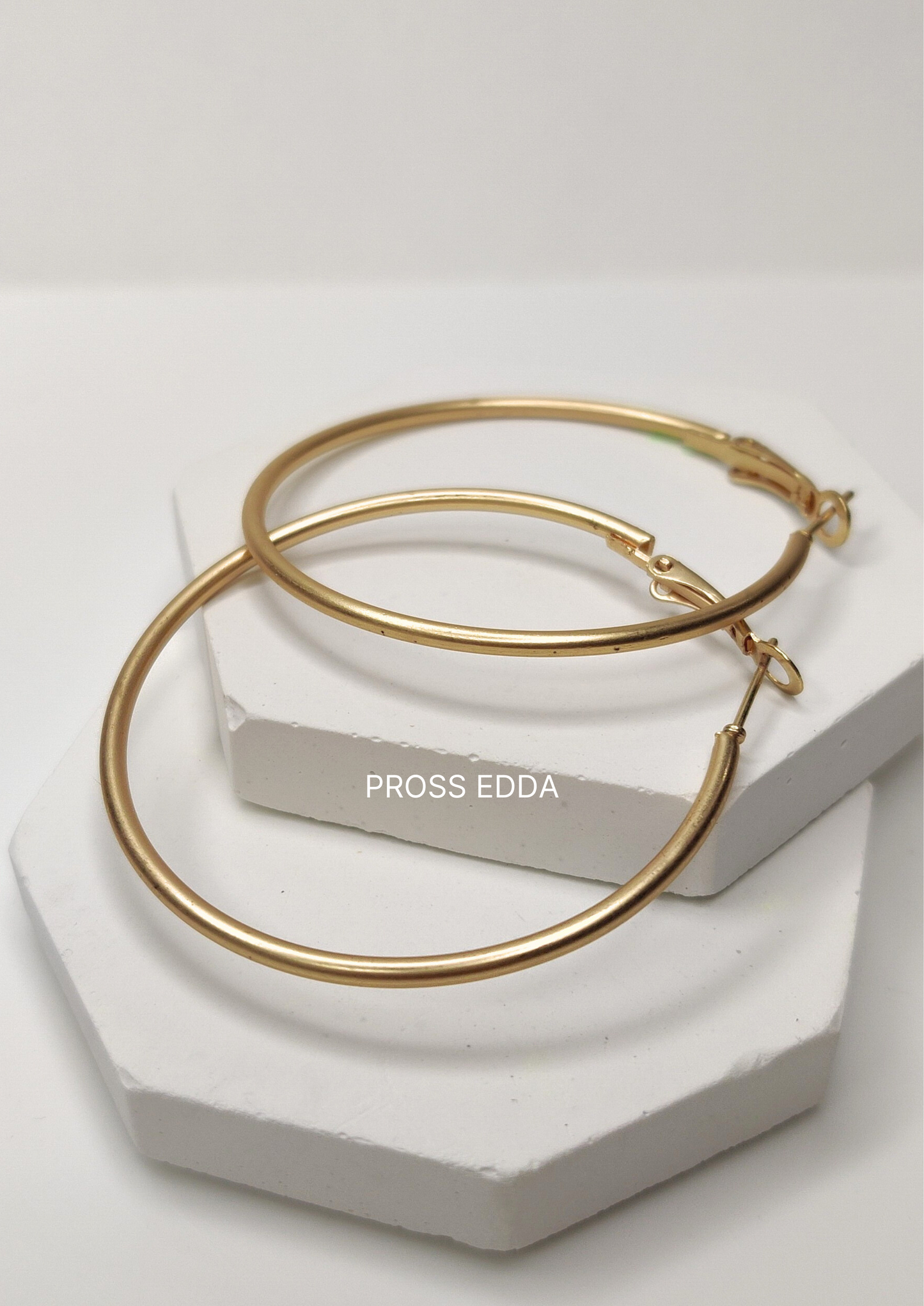 CHIC MATTE CLOSED HOOPS - XL