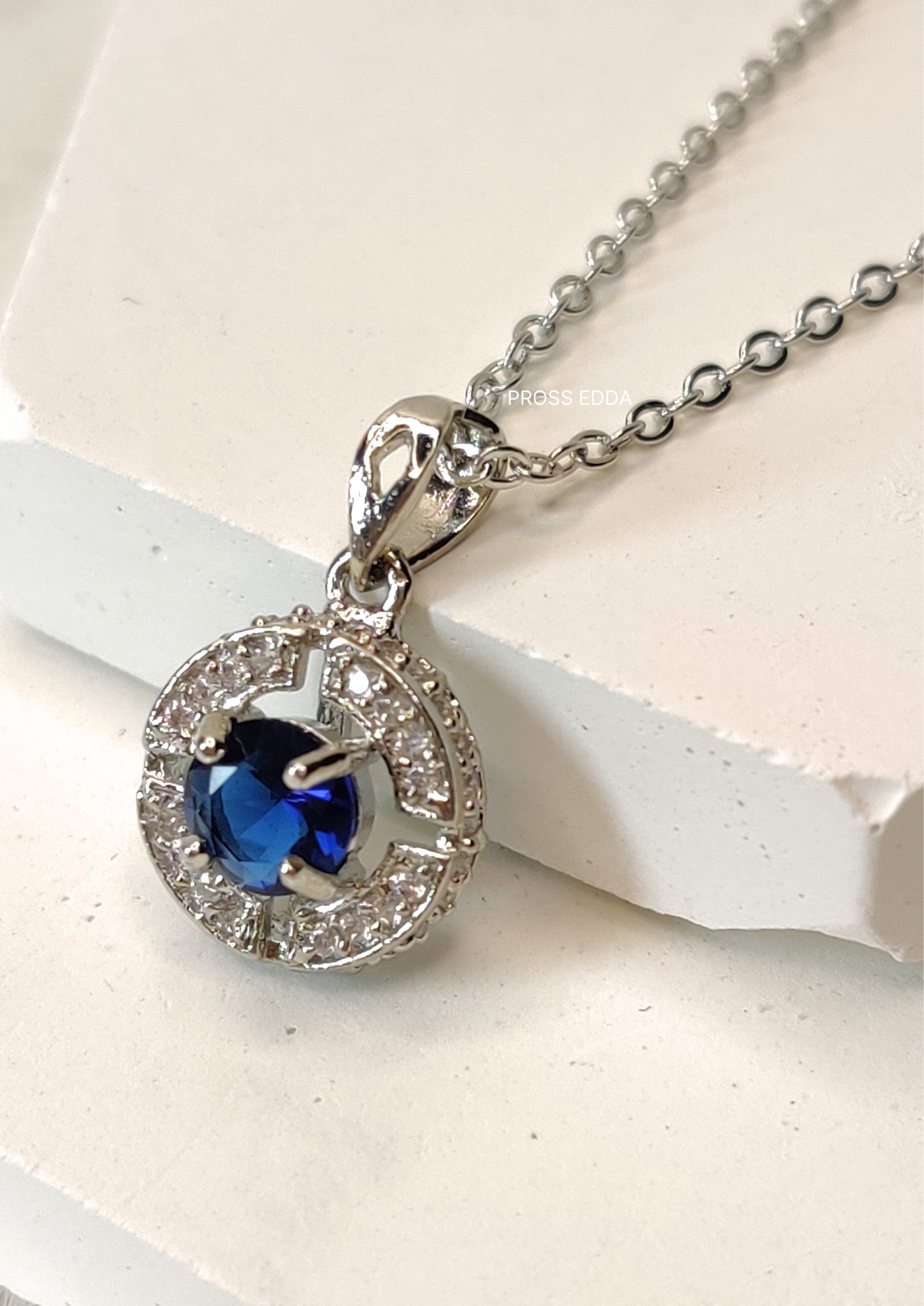 SILVER AZURE WHISPER ELEGANCE NECKLACE - Round