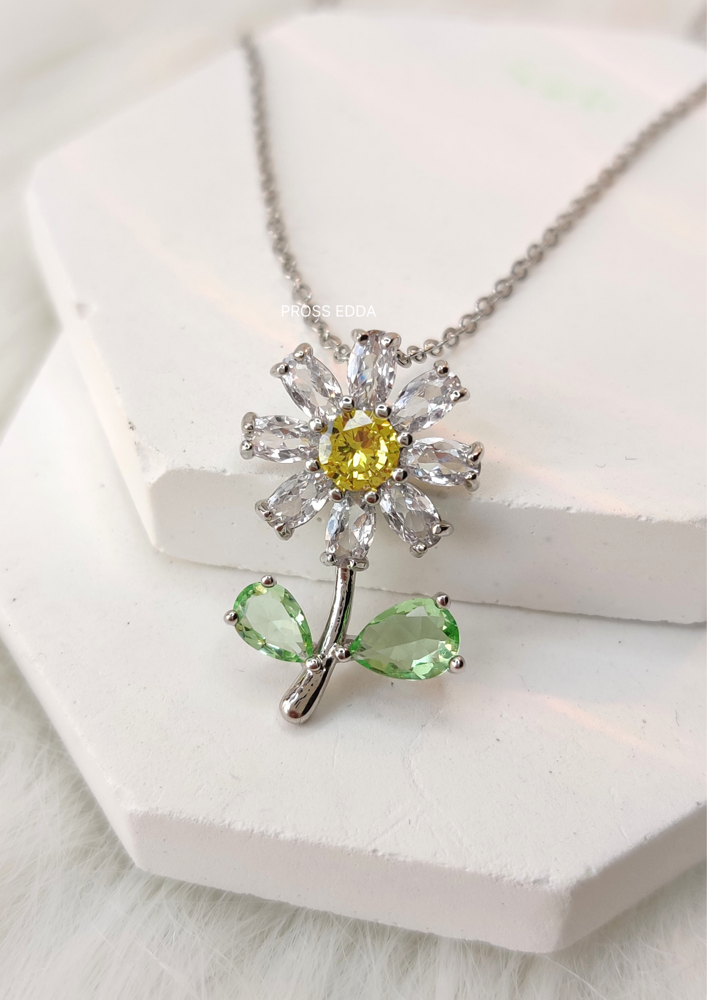 CRYSTAL BLOSSOM SILVER NECKLACE