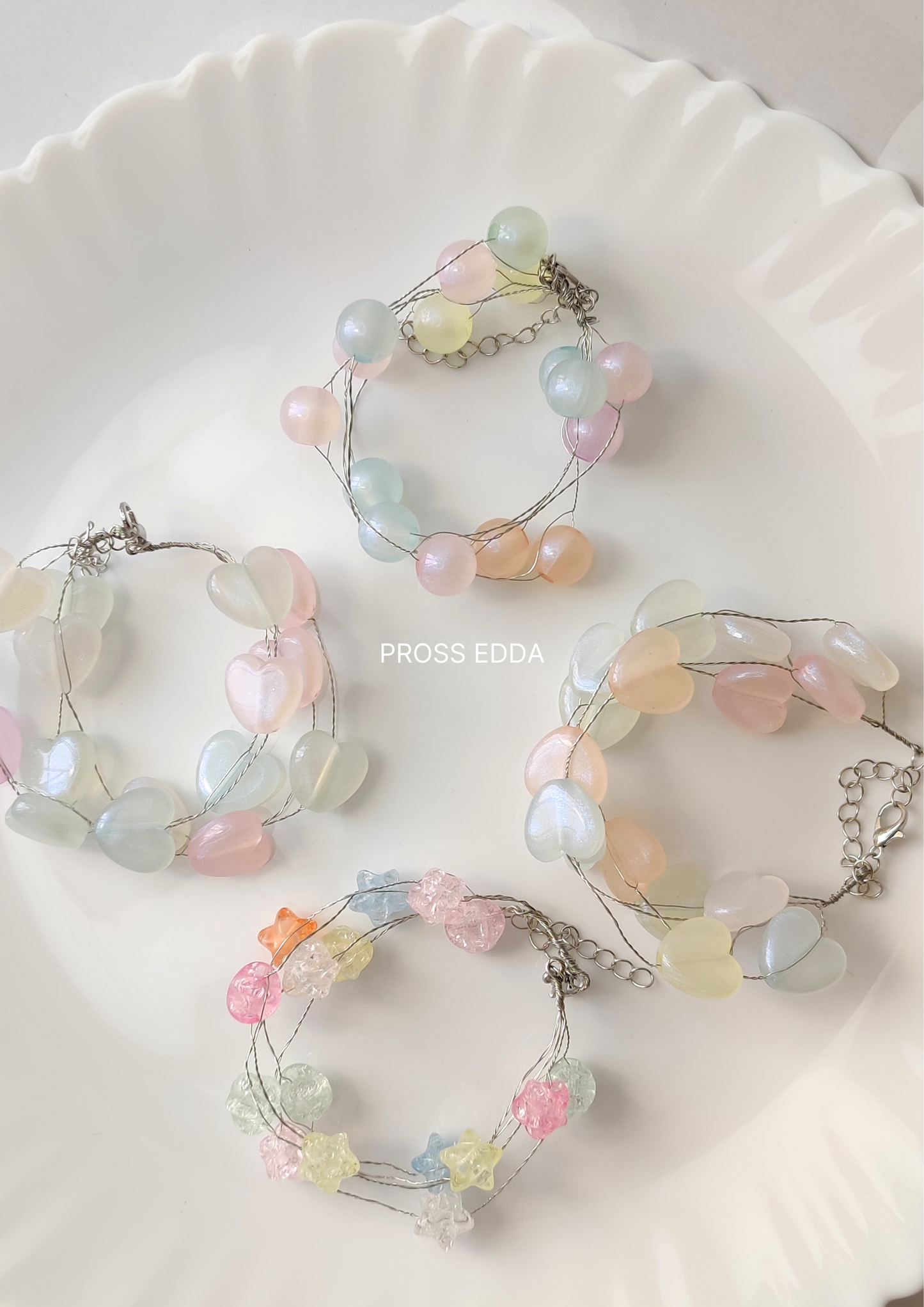 MULTIHUE WIRE WRAP ROUND PEARL BRACELET