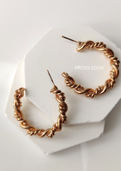 TWISTED ROPE GOLDEN OPEN HOOP EARRING