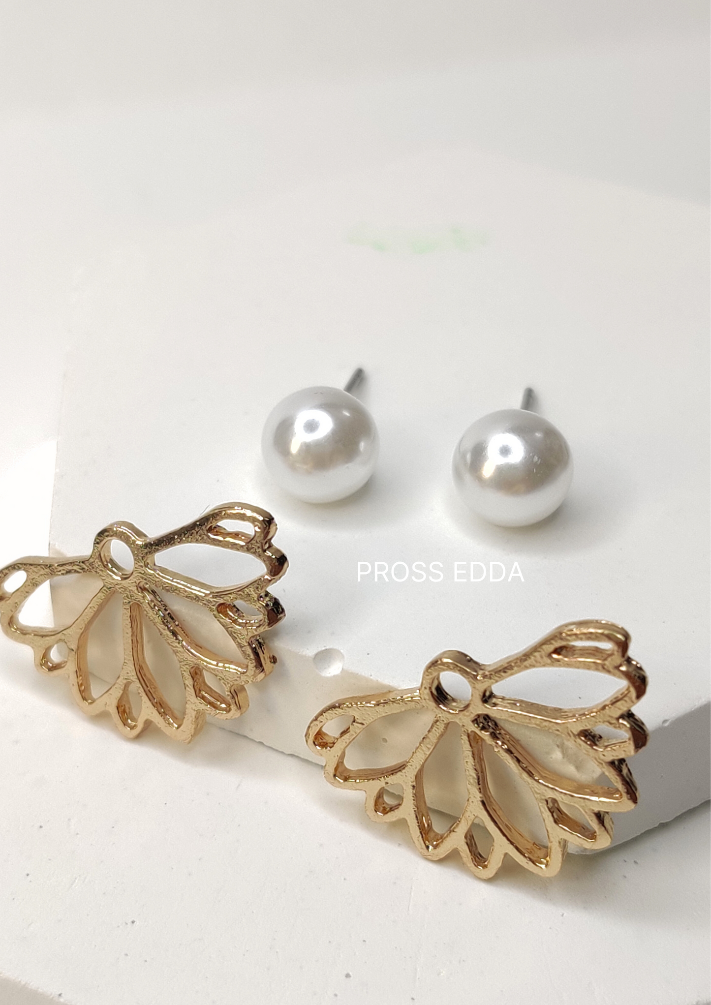 PEARL BLOSSOM TRANSFORMABLE STUDS