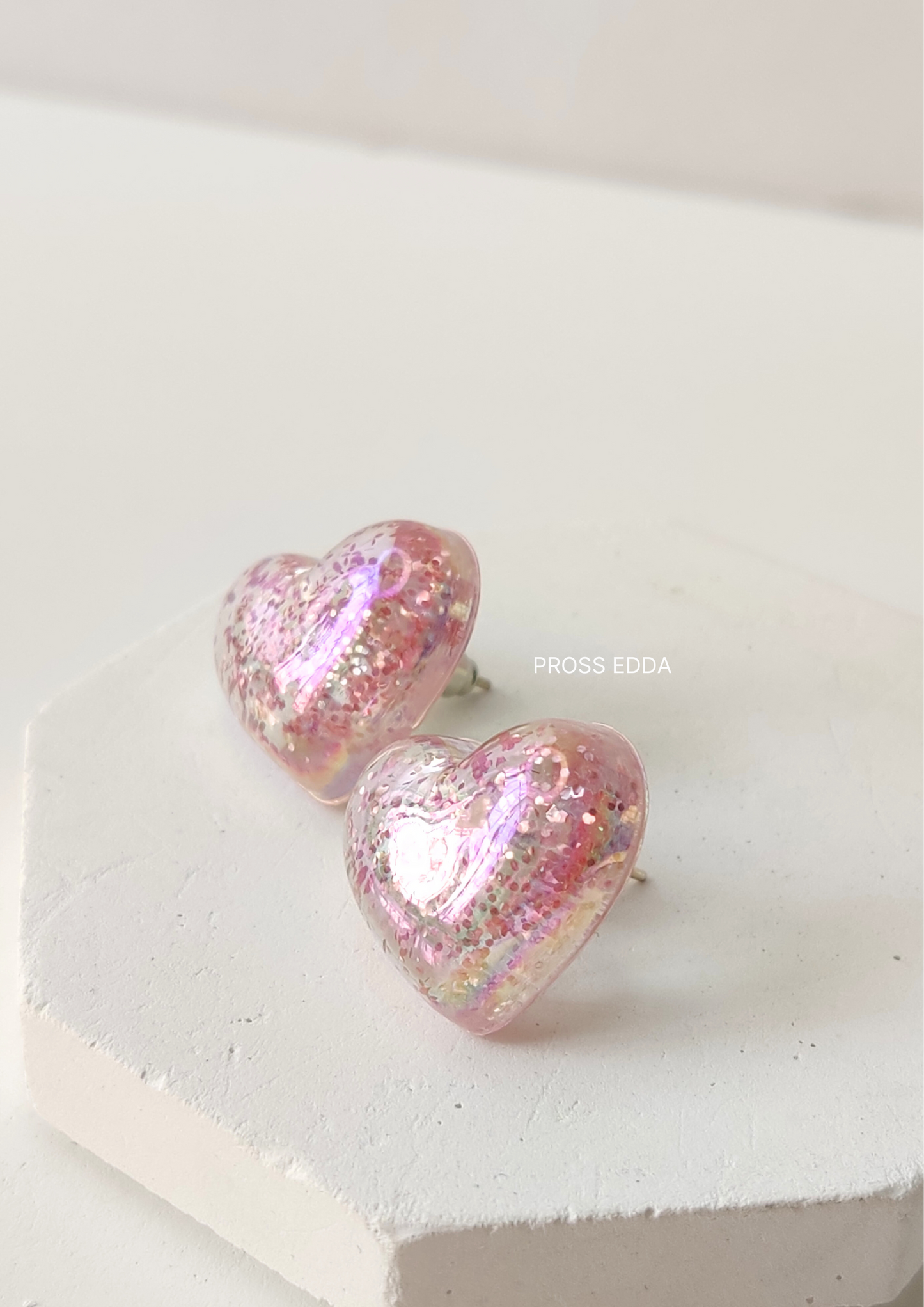 GLITZ GROVE HEART SPARKLERS STUDS