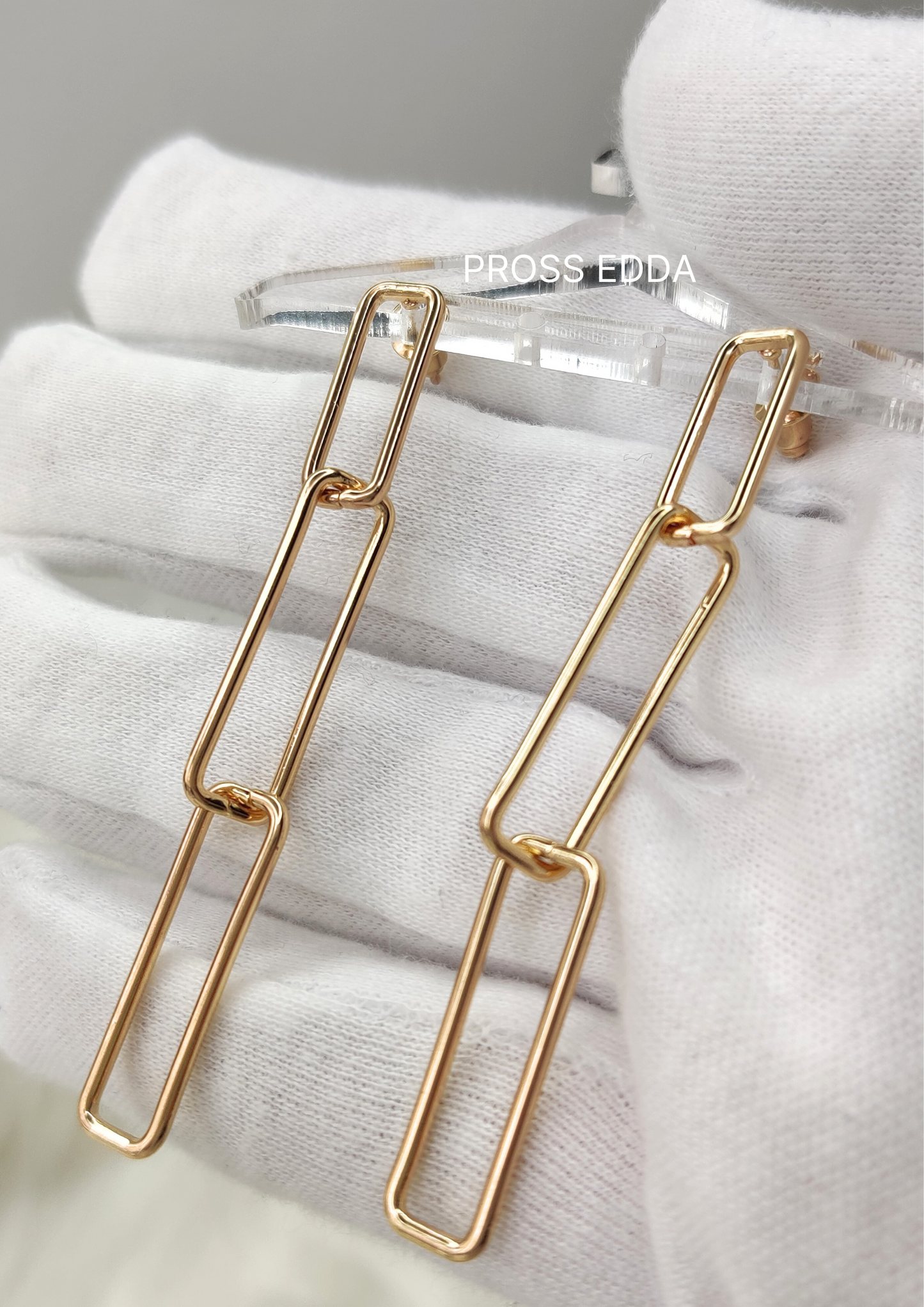 ARTISTIC SQUARELINK DROP EARRINGS