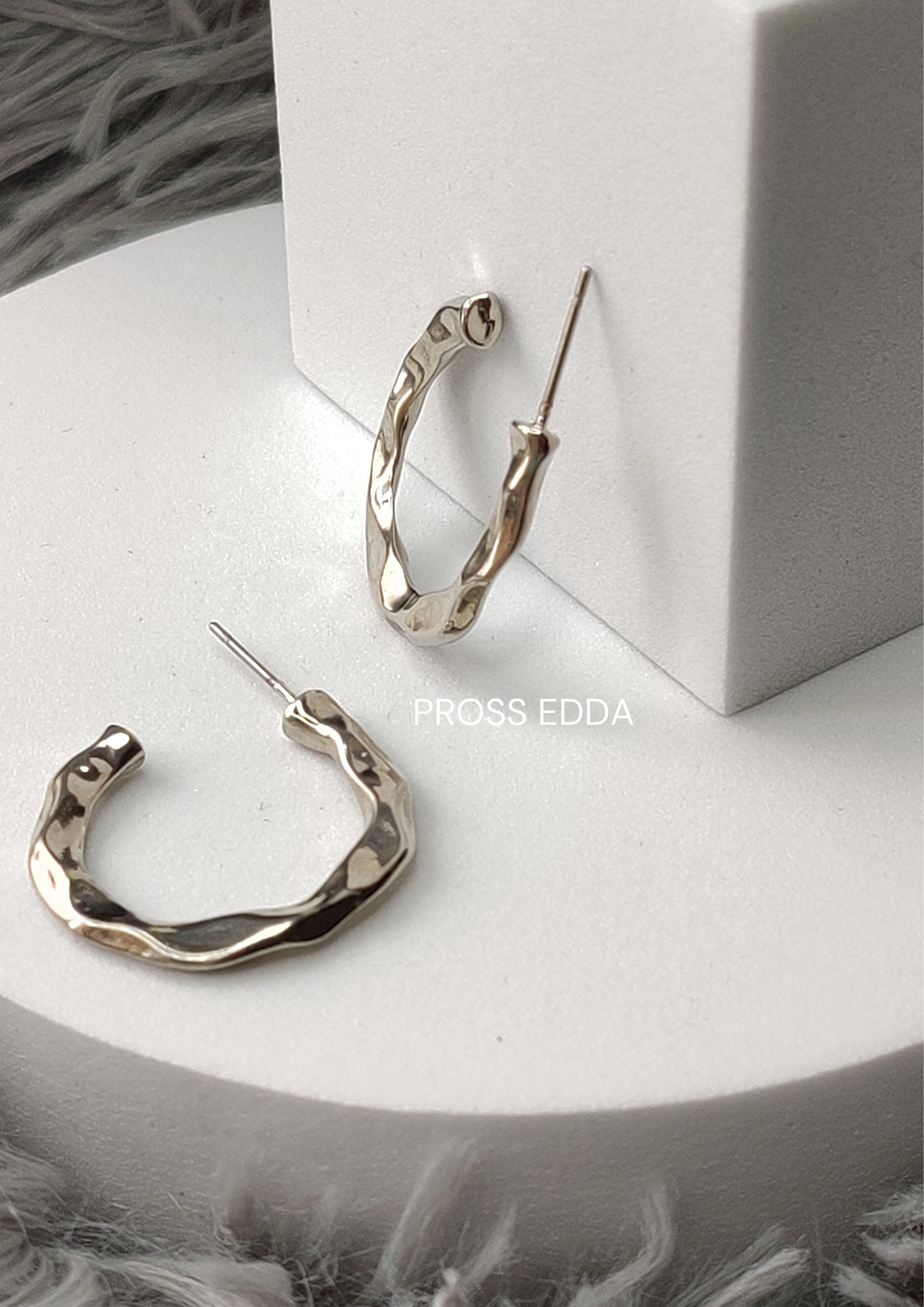 SILVER THIN OPEN HOOP EARRING - Lava Textured