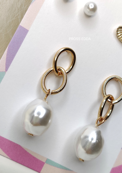 SEASHORE PEARLS & GOLD EARRING COMBO