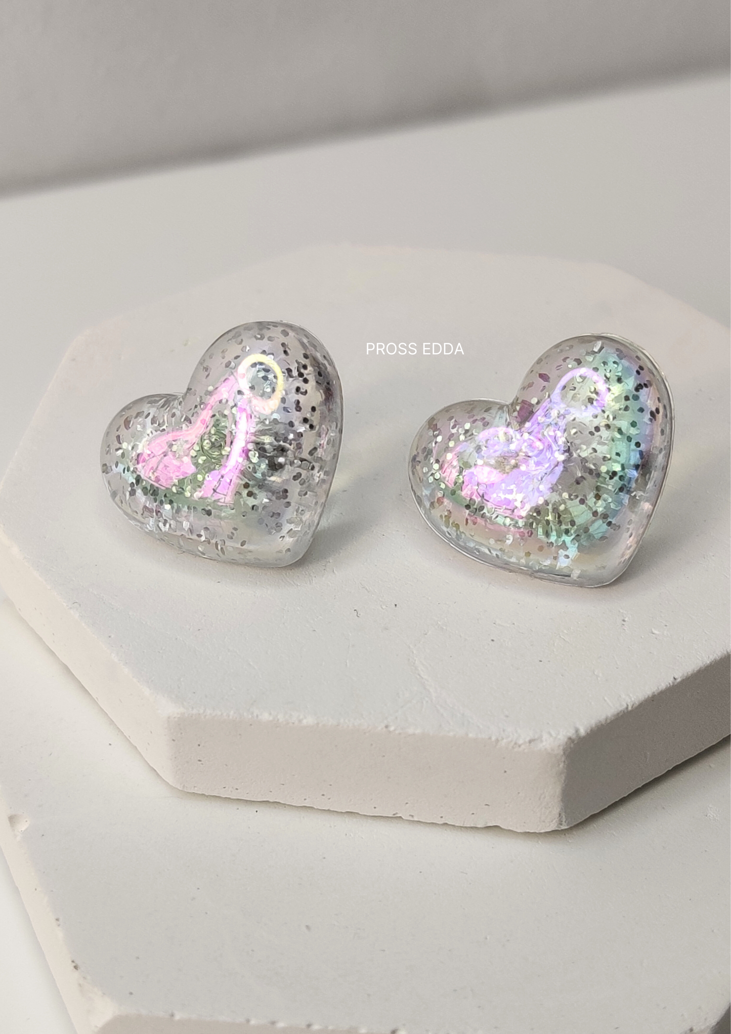 GLITZ GROVE HEART SPARKLERS STUDS