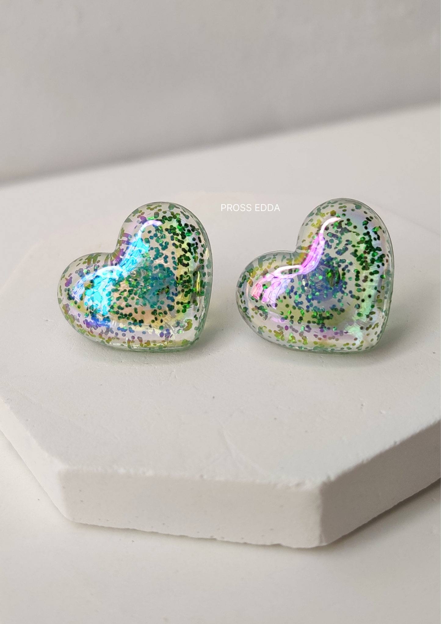 GLITZ GROVE HEART SPARKLERS STUDS